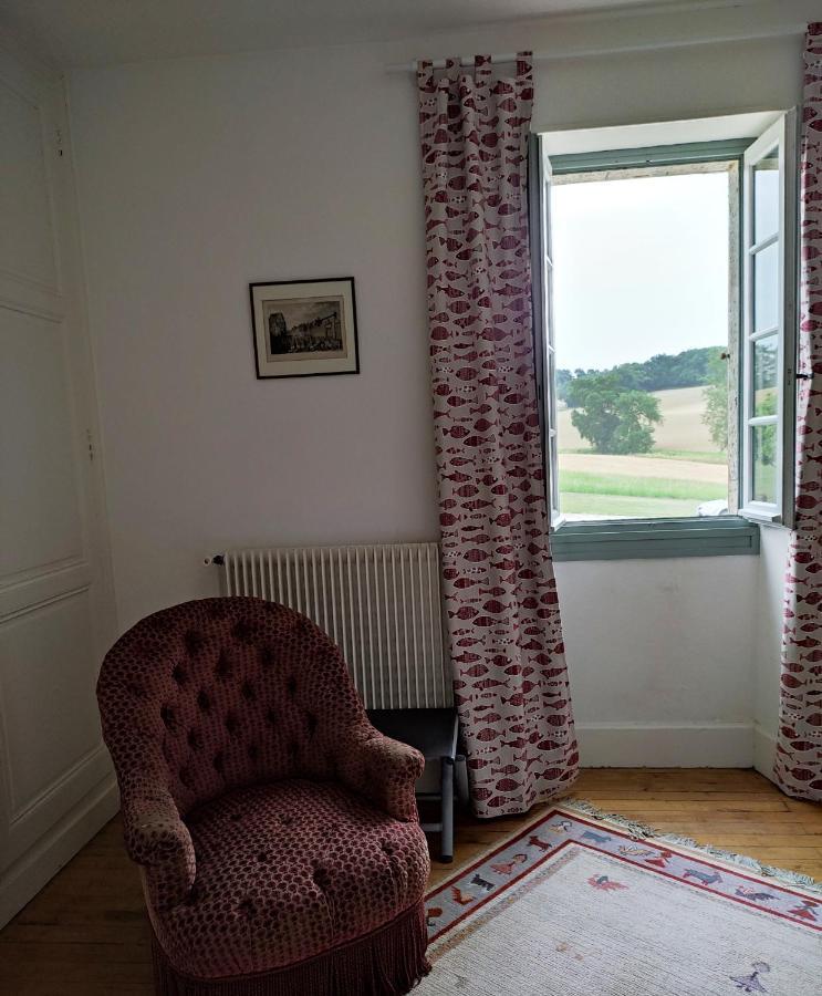 Le Logis Du Pradet Bed and Breakfast Moncrabeau Εξωτερικό φωτογραφία